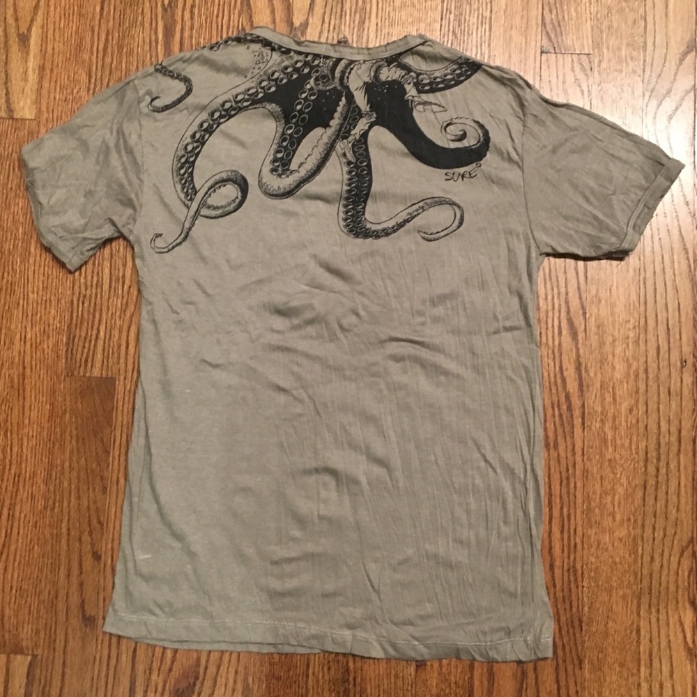 SURE/T-Shirt - Picture 2 of 7